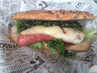 CHORIPAN CON QUESO GOUDA